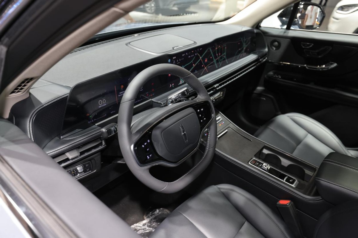 全新林肯冒险家 vs 奥迪Q3,谁才是真正的顶级SUV?性能之王_搜狐汽车_搜狐网
