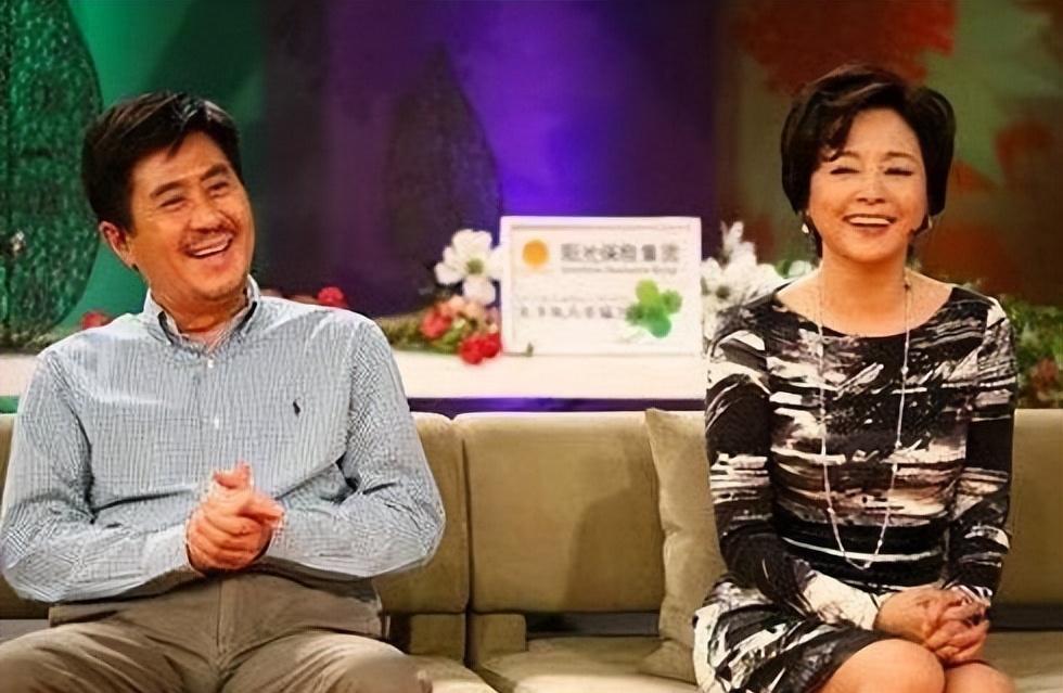 刘晓春:与尤勇智有过一年的婚姻,后嫁郭凯敏,受过苦后终幸福_时候