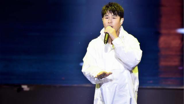 《跨界歌王》小沈阳《就当从没遇见你》展现全新自我,孙艺洲追忆无悔