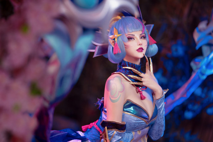 cos:英雄联盟灵魂莲华寡妇伊芙琳cosplay正片12p-努力的十八魔_伊喵