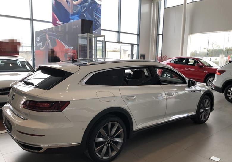 全新大众cc"瓦罐"版到店,运动高颜不输轿车版,配哈曼卡顿音响_搜狐