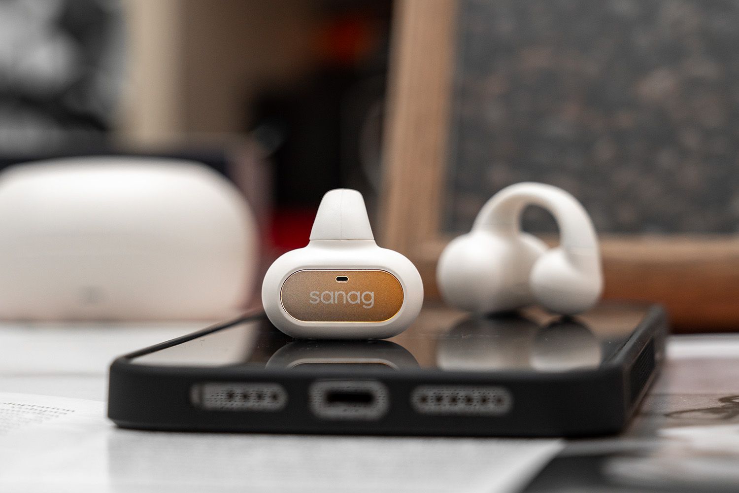 音质依然优秀,提升交互与续航效果,sanag Z51耳夹式蓝牙耳机评测