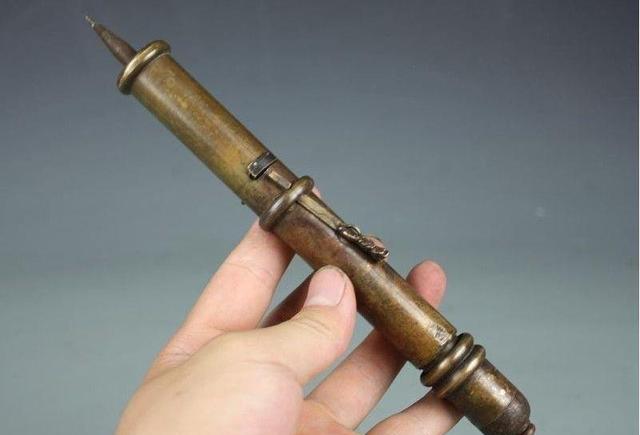 梅花袖箭的一种.