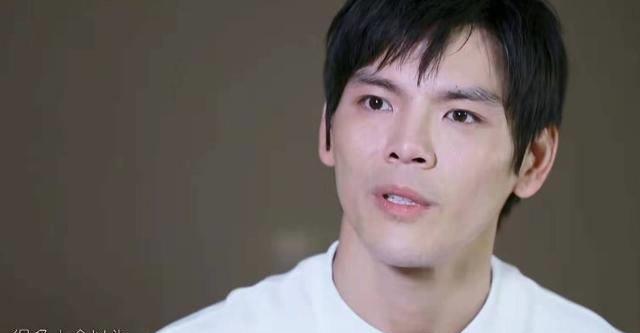 可以看得出来,向佐学习了很多知识.