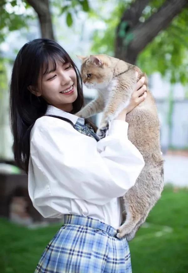 《双世宠妃》主演现代装,梁洁可爱,看到孙艺宁:爱了_剧中_网友_邢昭林