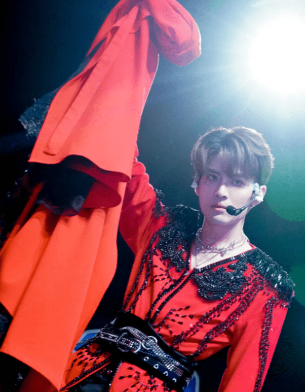 刘宇力丸错失撑腰王引热议,邓超宁静的反应,无情撕开选秀遮羞布_事情