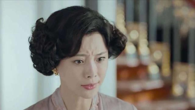 《小娘惹》"刽子手"秀凤,惨无人道,葬送了一儿两女的人生_黄金城_婆婆