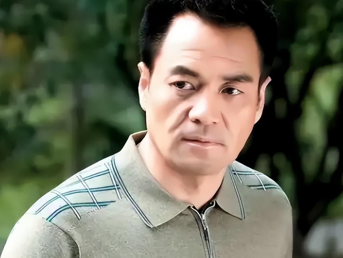 刘晓春:与尤勇智的婚姻仅维持了一年,嫁郭凯敏后终获幸福_夫妻_经历