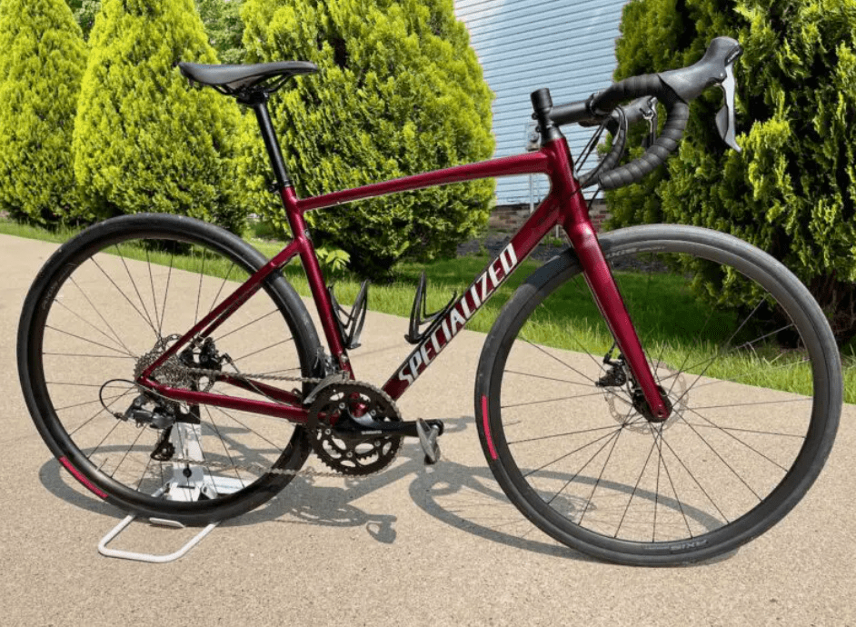 近日,美国自行车制造商specialized推出了全新铝合金公路车——allez.