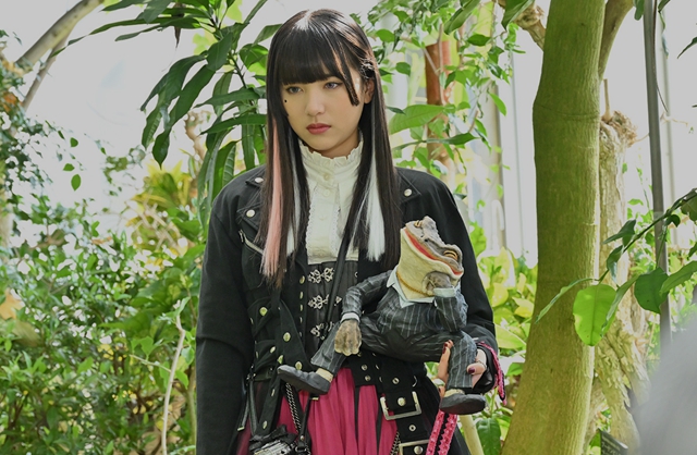 假面骑士极狐:狂热粉凯凯拉,为助太狸成长,唆使邪魔徒消灭花狸_贝洛