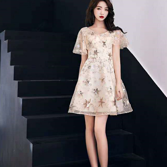 12星座专属"公主礼服",白羊座吊带渐变星空,天蝎座露肩大裙摆_事情