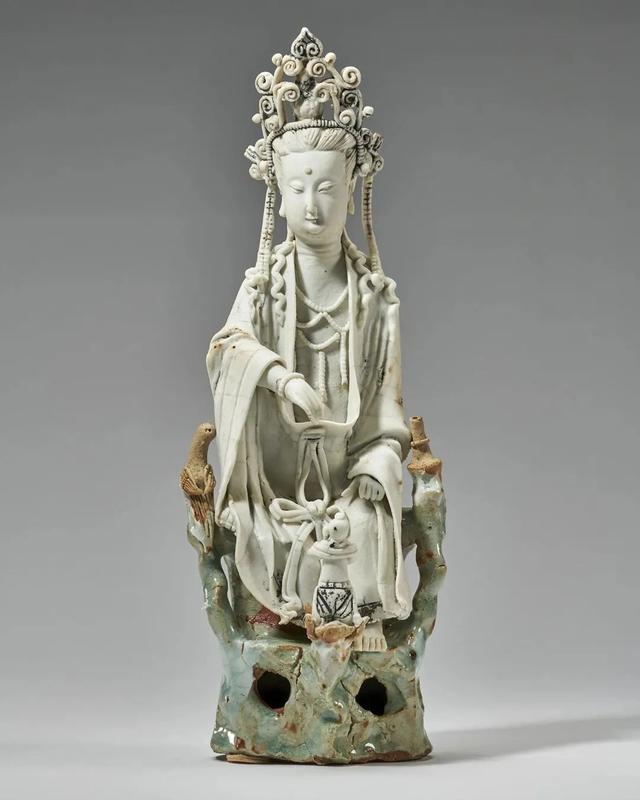 瓷韵禅意众相之美：德化窑白釉文殊菩萨像——中国古代艺术中的靓丽风景_