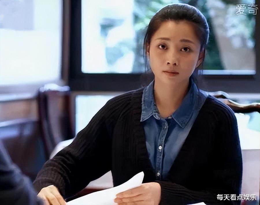 43岁殷桃近况曝光,曾与富二代经历1年婚姻,如今很美却单身_女生_母亲