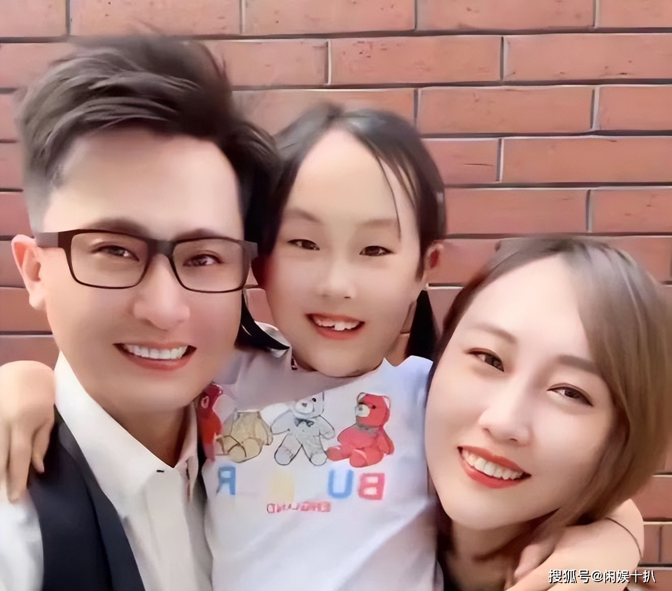 央视主持杨帆:从铁岭走出的知名主持,结婚生女一家三口其乐融融_活动