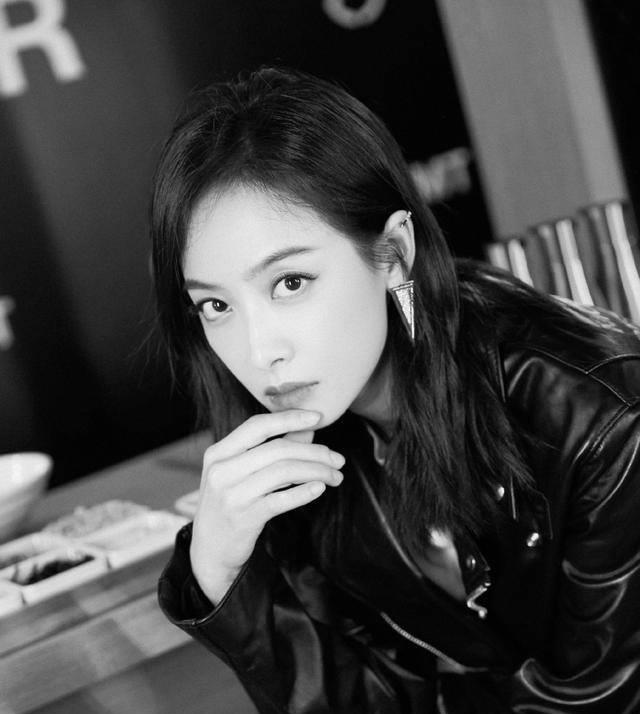 33岁宋茜穿搭遭遇滑铁卢?