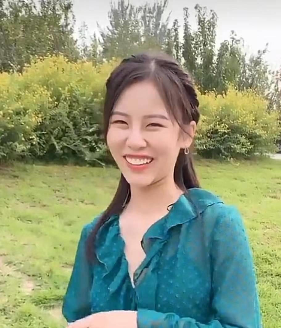 祝晓晗去相亲,说自己才19岁在家里,祝晓晗和爸爸