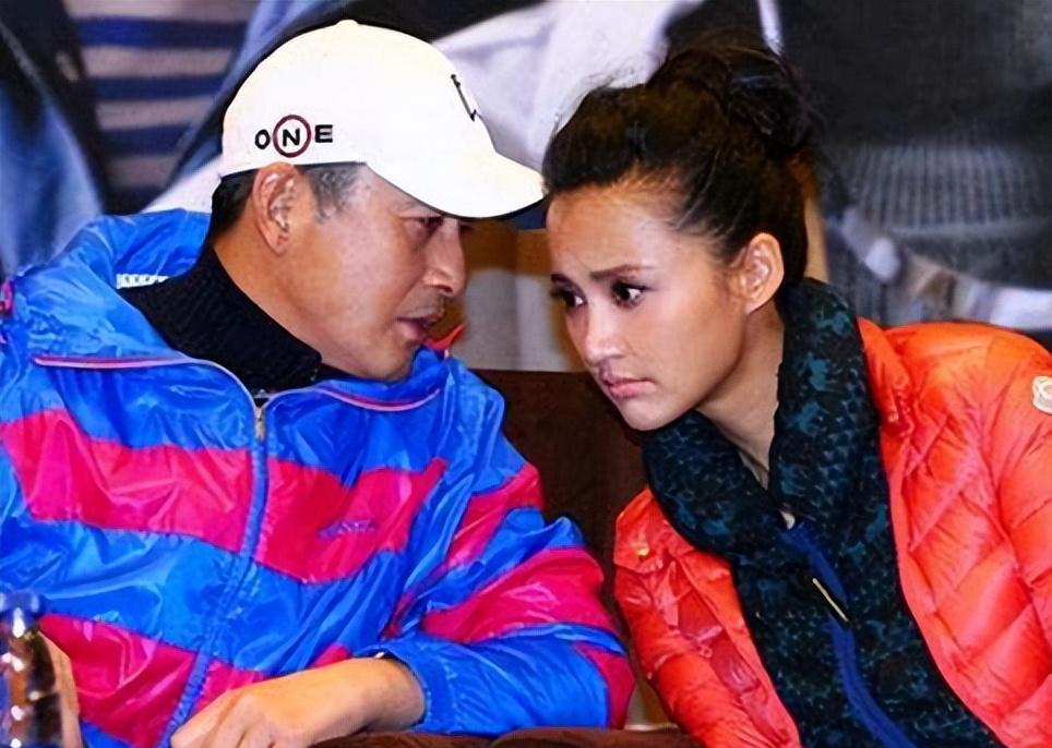 王志飞:一婚失败后,与张歆艺携手7年,三天闪婚张定涵终获幸福_时候