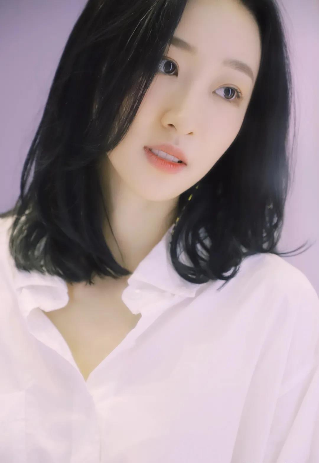 holic,而许潇晗该女团的舞蹈和门面担当,当时的许