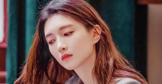 34岁江疏影现身医院,为何连走路都要人搀扶呢?_友人_感情_身体