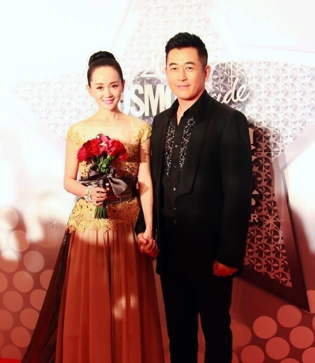 50岁王志飞老来得女,放弃小16岁张歆艺,3天闪婚小15岁张定涵_李健