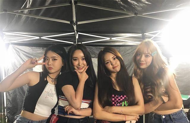 资金的关系,毕竟这是一家小公司,能出名这么一个女团也是非常不容易的