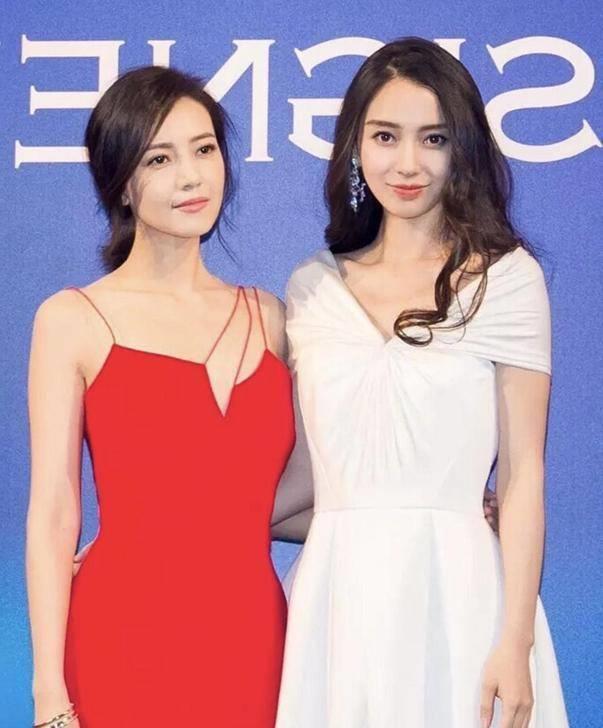 angelababy杨颖和高圆圆同框,穿白色连衣裙赢在年轻,却输在气质_女性