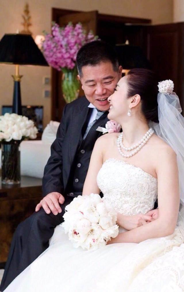 tvb花旦佘诗曼太想结婚,甘愿为伴侣退出娱乐圈_事业_少奶奶_家庭