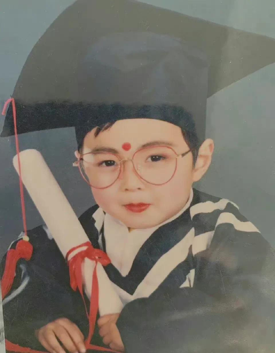 肖战鹿晗同框_明星八卦鹿晗肖战_鹿晗和肖战的颜值区别