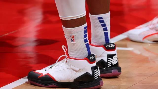 nba球员上脚:威少4代很帅!李宁驭帅14新配色来了_队友_球鞋_版本
