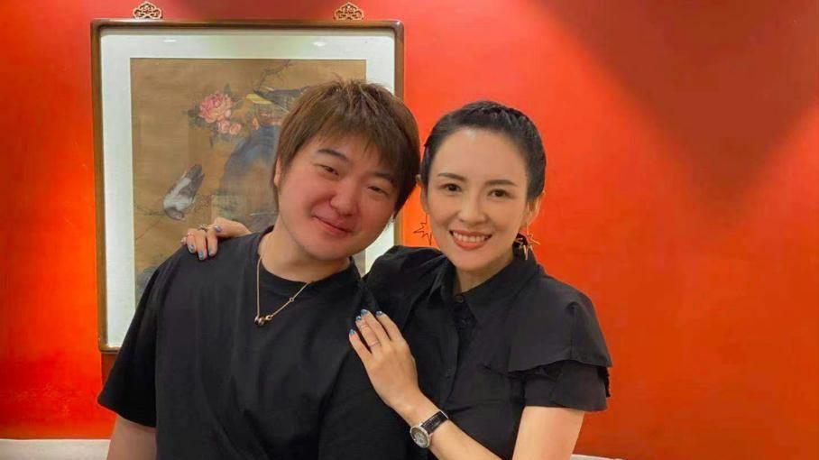 被章子怡质问,遭其他老师犀利点评,金莎回应:评委也要演戏_热度_节目