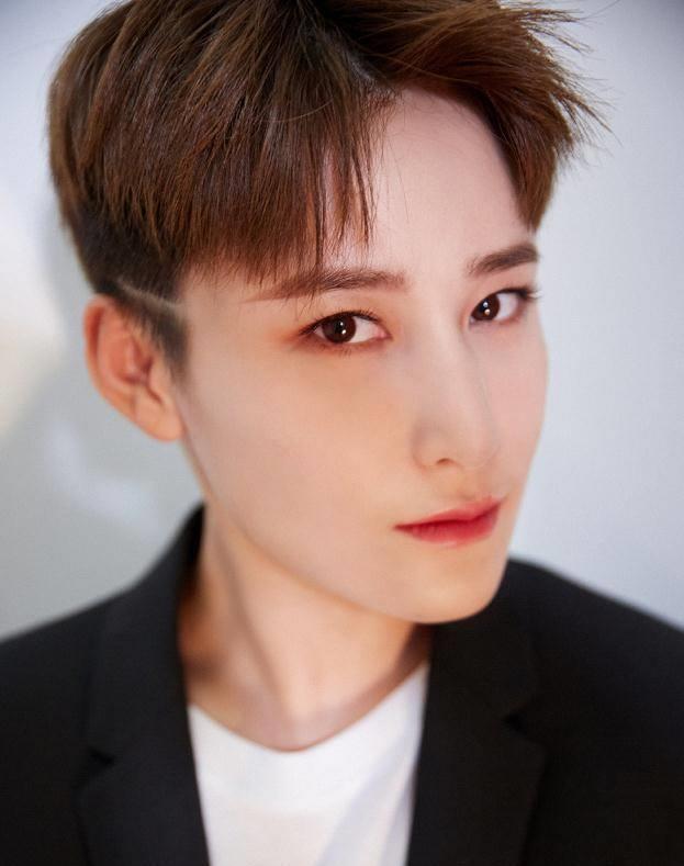 不懂蒋璐霞为何留短发?