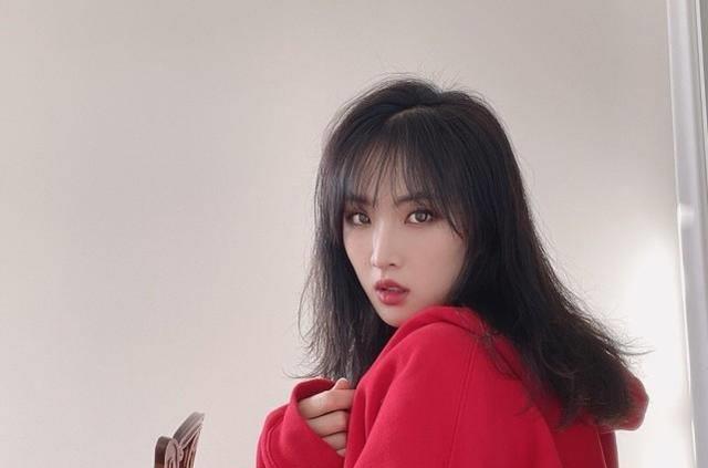 姚安娜成《中餐厅》常驻嘉宾,粉丝闹翻天:龚俊快跑_公主_黄晓明_争议