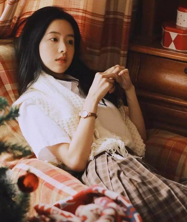 被苏有朋力捧过的她,跟刘宪华节目中谈过恋爱,26岁时尚资源不断_都灵