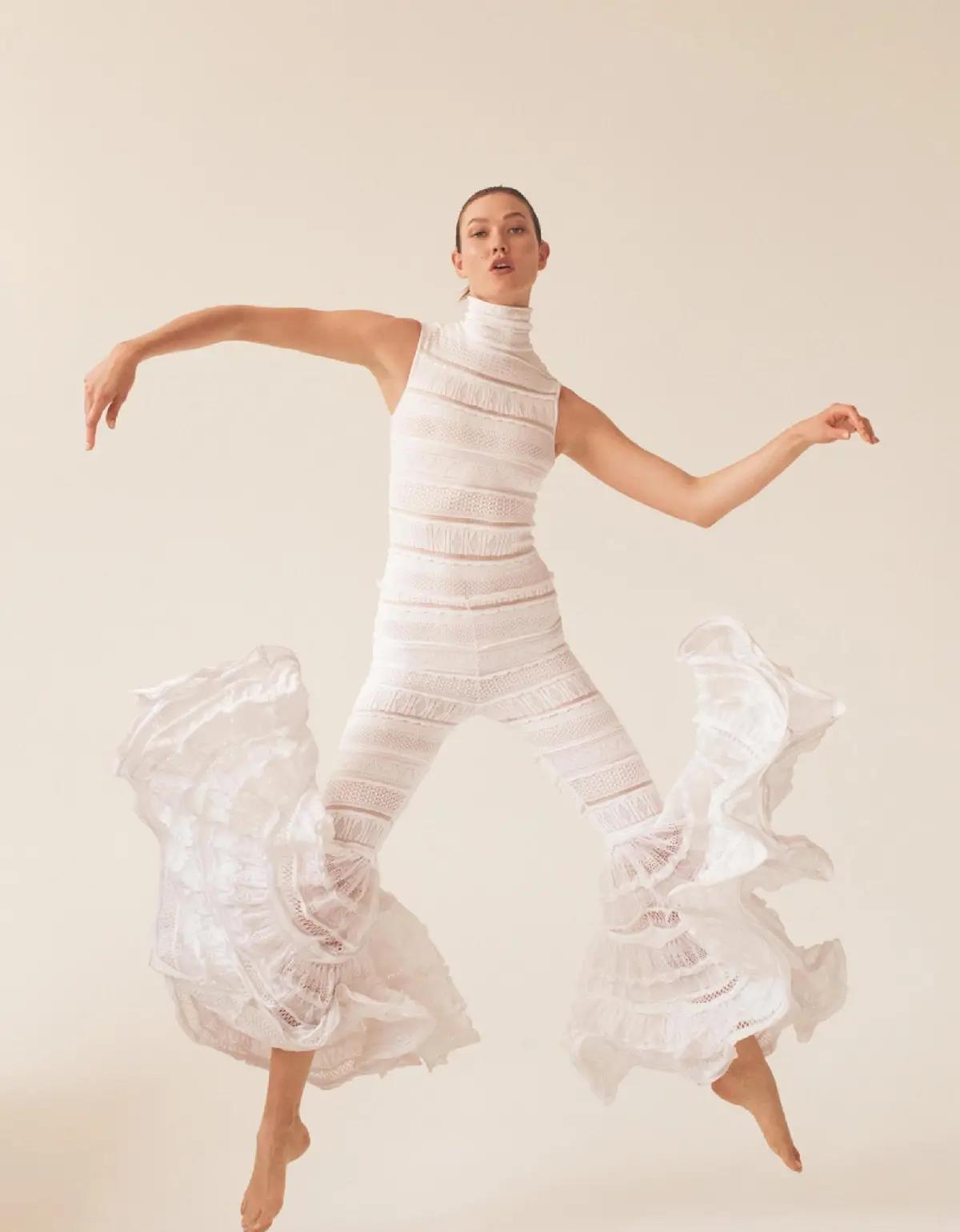 超模卡莉·克劳斯(karliekloss)出演时尚广告_封面_vogue_设计