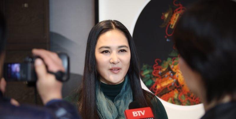 分手20年,常戎娶小妻子生一女幸福美满,王菁华未婚仍期待爱情_表演