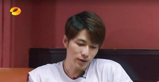 陈学冬录节目打听初恋近况,知道对方情况后,陈学冬做了一动作_大姨