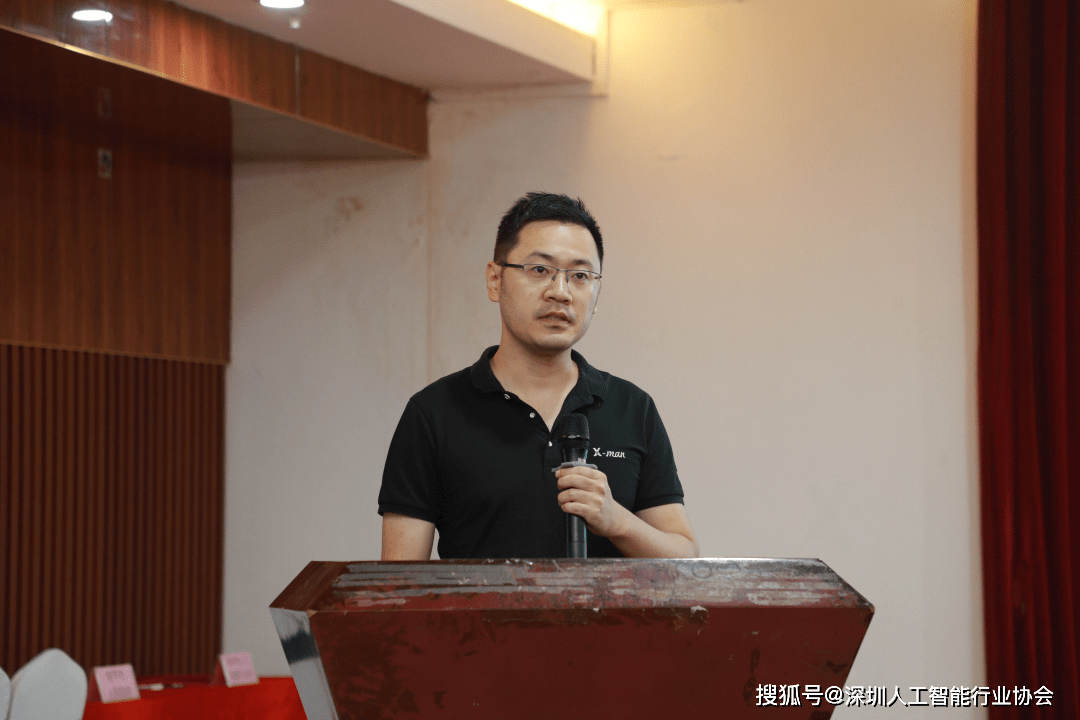 在精彩的主题演讲之后,桂平市委常委,常务副市长杨通顺作大会总结发言