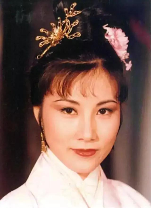 哪一版《倚天屠龙记》的赵敏是你的最爱呢_黎姿_贾静雯_角色