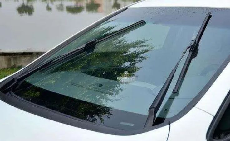 雨刮器的日常使用,要注意哪些(一)_搜狐汽车_搜狐网