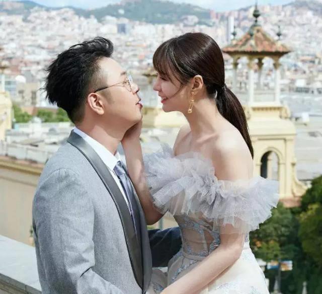 杜海涛七夕求婚成功?沈梦辰自拍秀戒指,被指婚期将近_节目_婚礼_开心