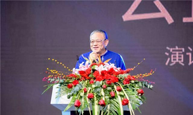 祖父是民国上将,曾游泳到上海,身家63亿,主动做贫困村村长书记_路明