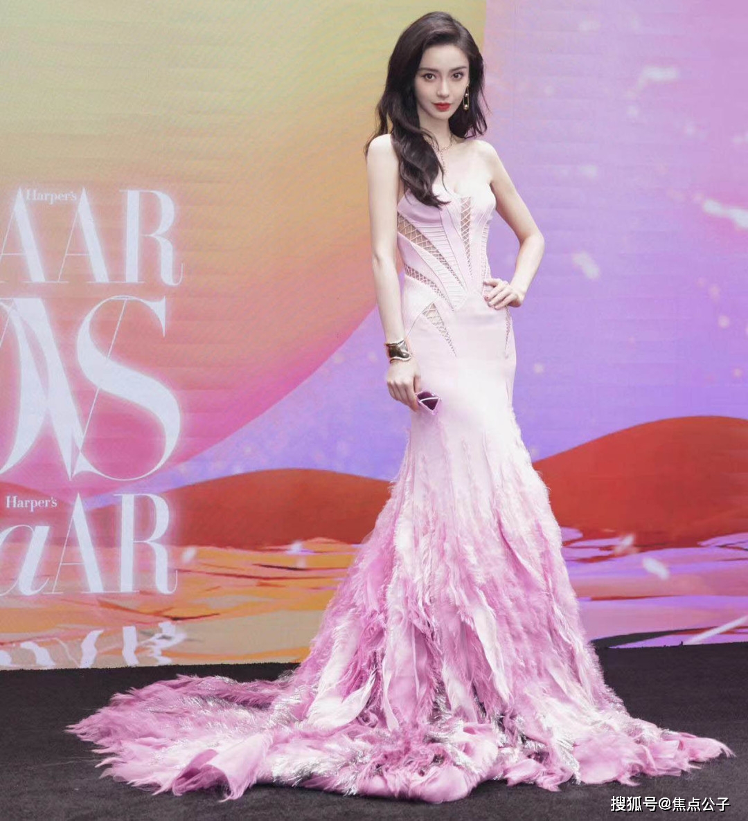 杨颖欧阳娜娜接bp通告?