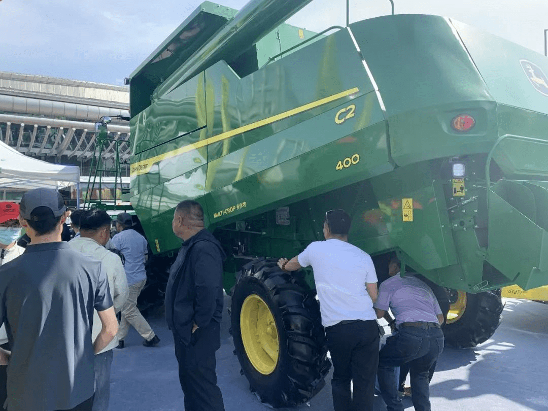 约翰迪尔_凯斯纽_产品