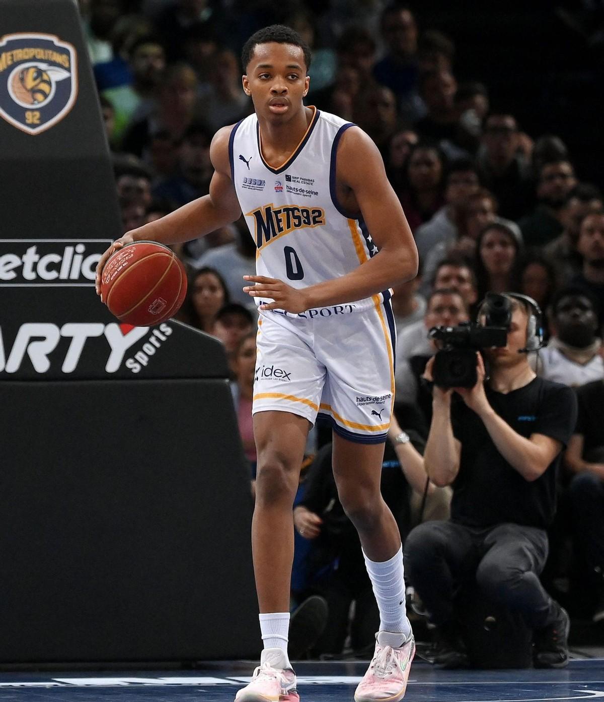 认识比拉尔-库里巴利——可能是2023年选秀最神秘的新秀_比赛_大都会