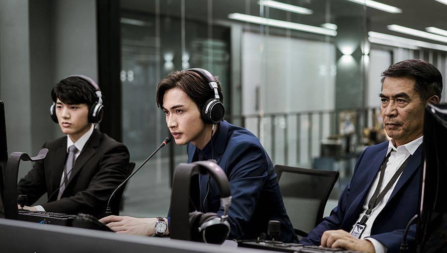 电视剧《暴风眼》上视节曝海报 杨幂张彬彬化身国安战士_马尚_侦察_的