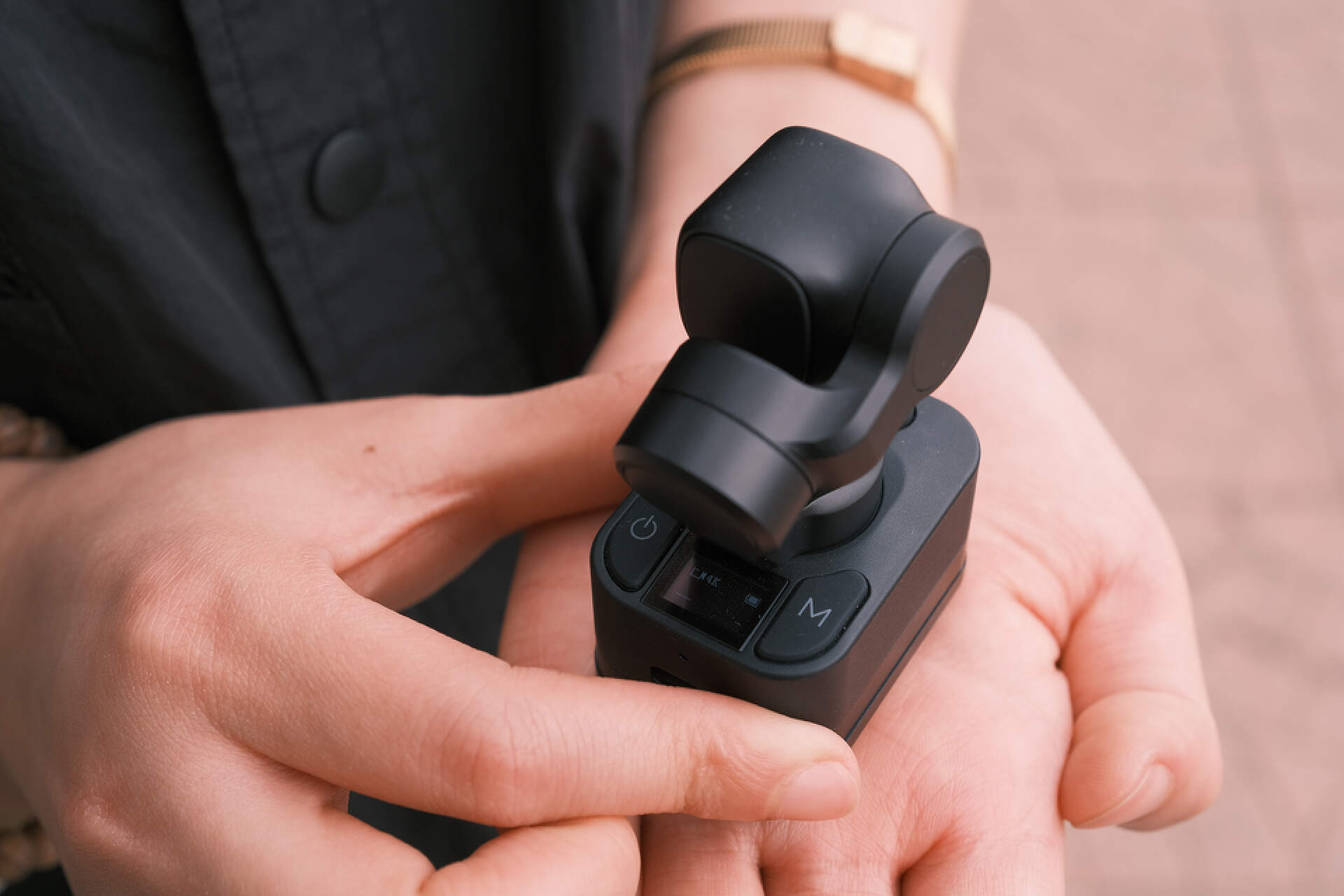 这样的可拆分运动相机你见过吗？飞宇pocket3测评，形态随心而变