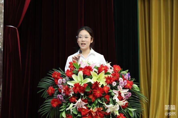 民签订就业基地协议与渭南轨道交通运校朱相心校长签约与西北新世纪职