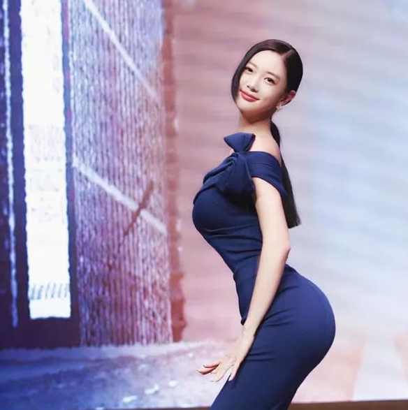 她被称为"亚洲第一美女",身高168厘米,s曲线让女生都羡慕_克拉拉_运动