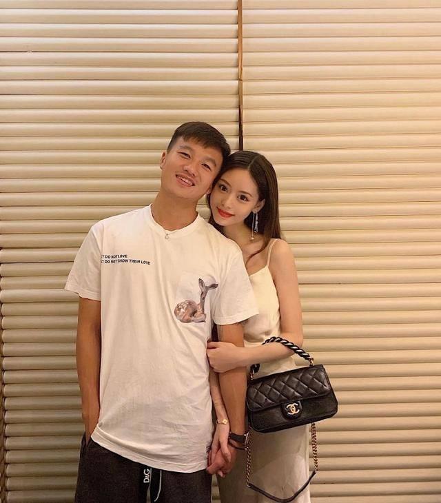 中超新星球员女友曝光,网友直呼:我酸了_姚均晟_严鼎皓_社交