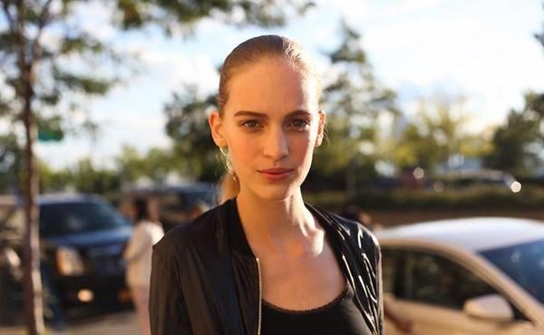 高人气时尚博主vanessa,hong的私服,是怎么用彩色玩转高级搭配的?